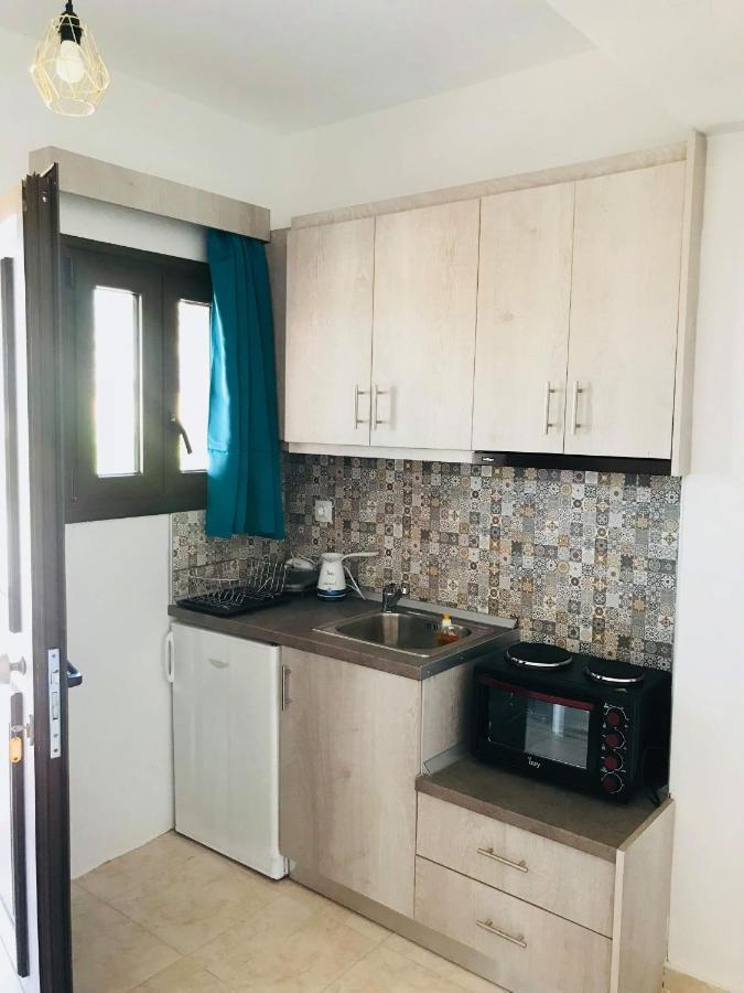 Golden View Apartments Myrina Limnos ภายนอก รูปภาพ