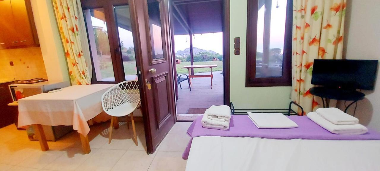 Golden View Apartments Myrina Limnos ภายนอก รูปภาพ