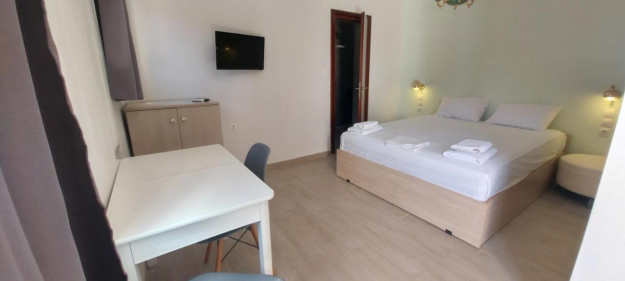 Golden View Apartments Myrina Limnos ภายนอก รูปภาพ